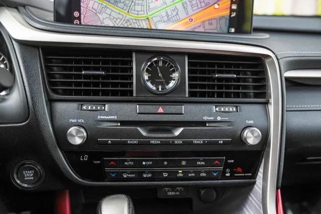Lexus RX photo 37