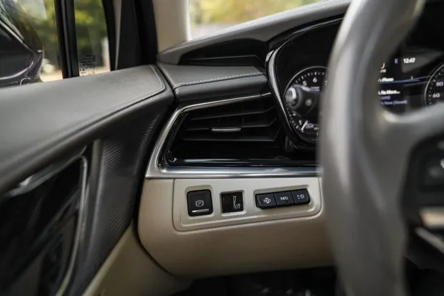 Cadillac XT6 photo 29