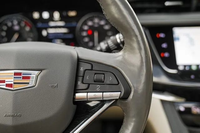 Cadillac XT6 photo 32