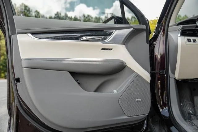 Cadillac XT6 photo 48