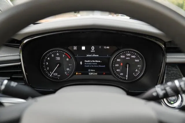 Cadillac XT6 photo 33