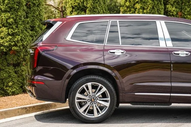 Cadillac XT6 photo 13