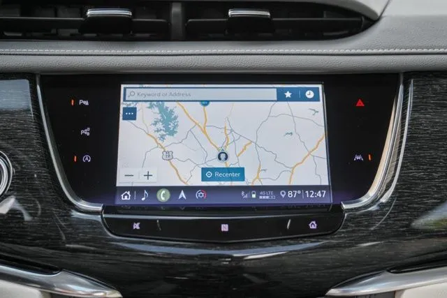 Cadillac XT6 photo 34