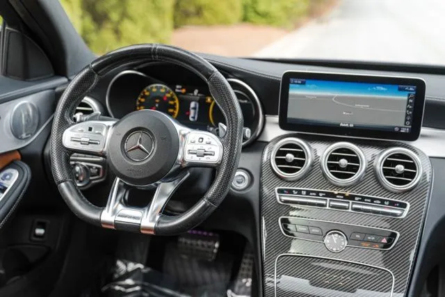 Mercedes-Benz C-Class photo 27