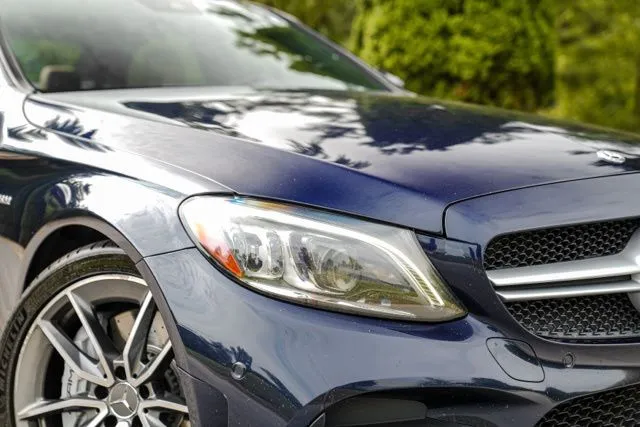 Mercedes-Benz C-Class photo 8