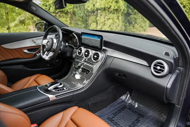 Mercedes-Benz C-Class photo 25