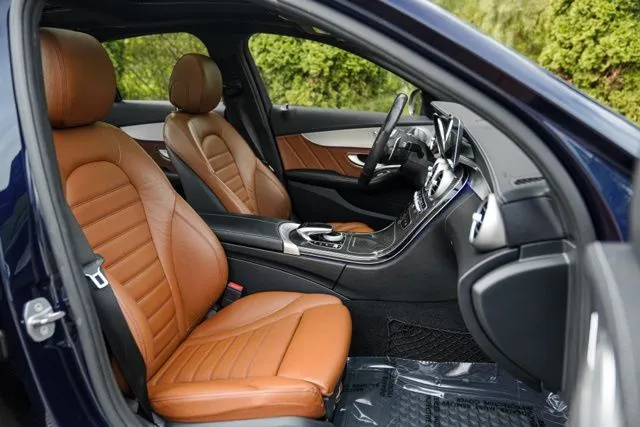 Mercedes-Benz C-Class photo 38