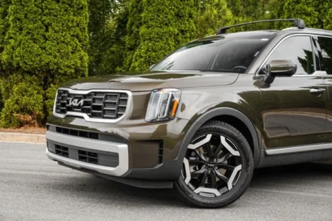 Another view of 2024 Kia Telluride S for sale in Duluth, GA at Gravity Autos Duluth