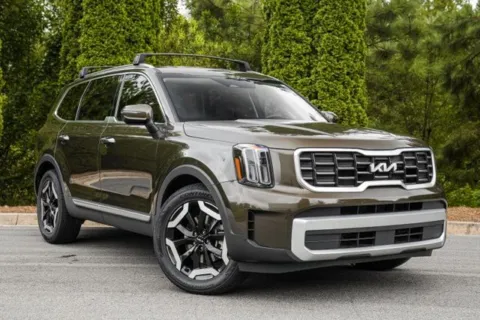 More photos of 2024 Kia Telluride S at Gravity Autos Duluth, GA