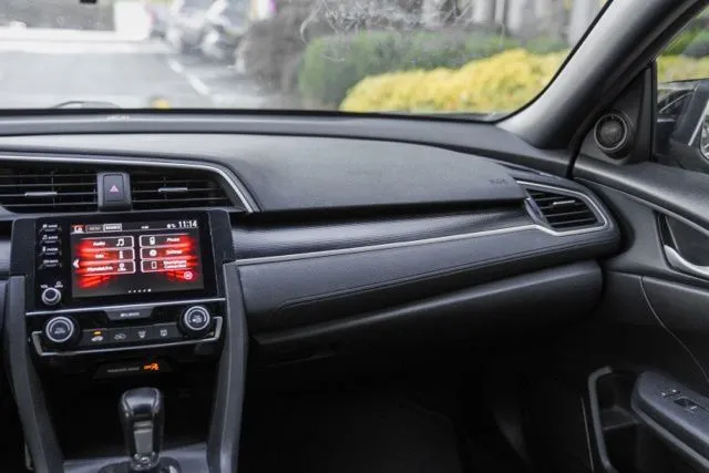 Honda Civic photo 23