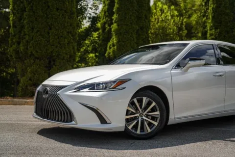 Another view of 2020 Lexus ES 350 for sale in Duluth, GA at Gravity Autos Duluth