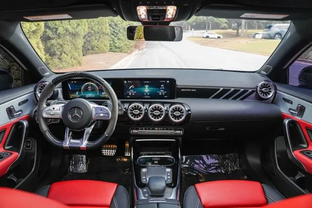 Mercedes-Benz AMG A 35 photo 23