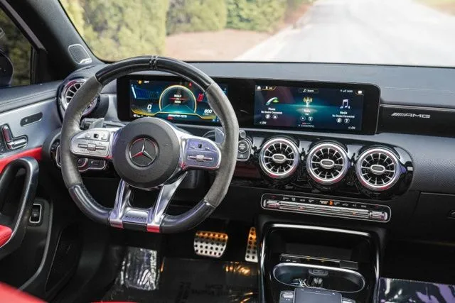 Mercedes-Benz AMG A 35 photo 26