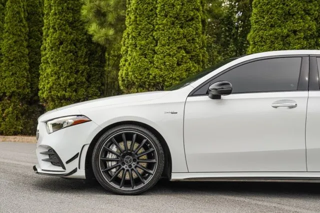 Mercedes-Benz AMG A 35 photo 10