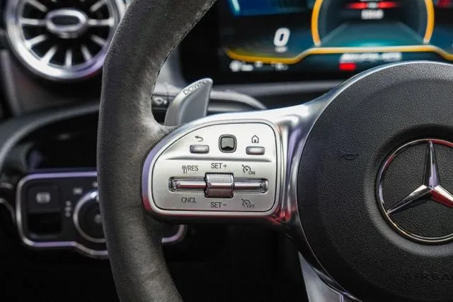 Mercedes-Benz AMG A 35 photo 29