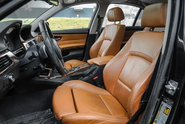 BMW 3 Series photo 31