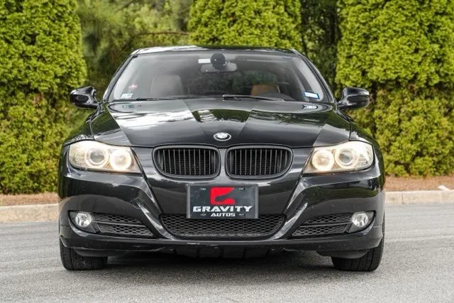 BMW 3 Series photo 11