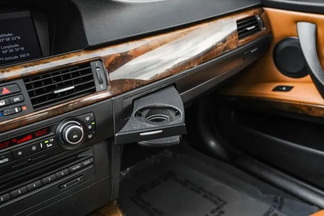 BMW 3 Series photo 28