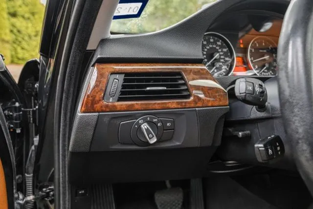 BMW 3 Series photo 20