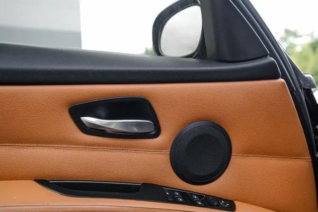 BMW 3 Series photo 37