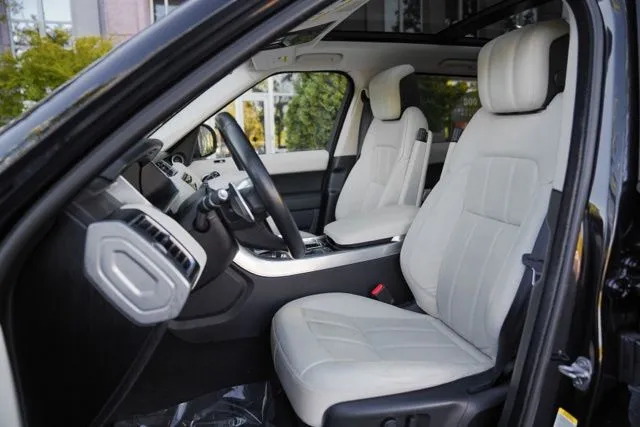 Land Rover Range Rover Sport photo 37