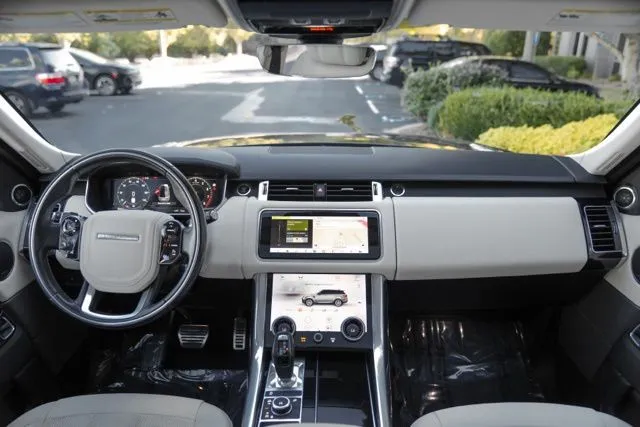 Land Rover Range Rover Sport photo 21