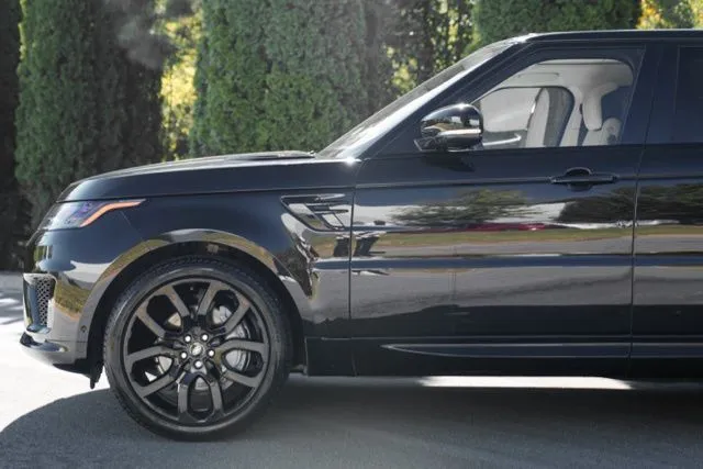 Land Rover Range Rover Sport photo 6