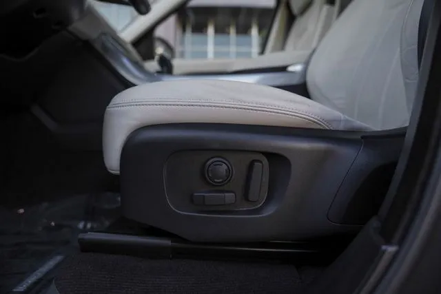 Land Rover Range Rover Sport photo 36