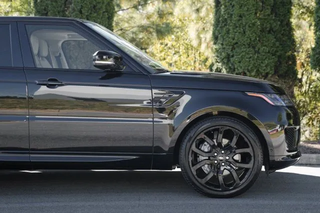 Land Rover Range Rover Sport photo 10