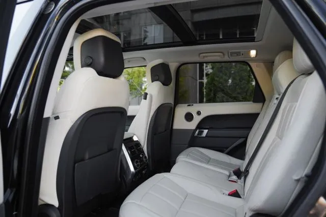 Land Rover Range Rover Sport photo 39
