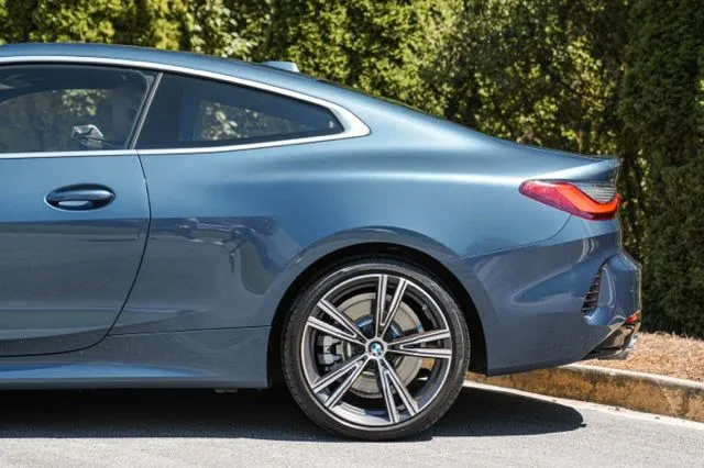 BMW 4 Series photo 11