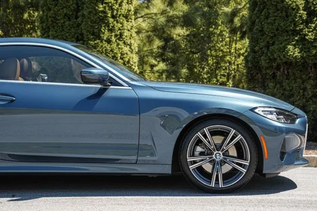 BMW 4 Series photo 14