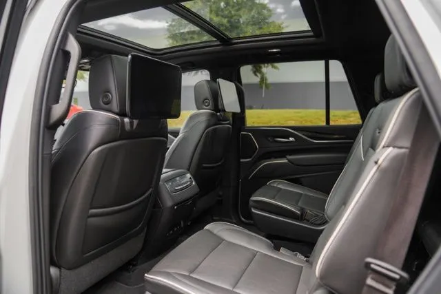Cadillac Escalade photo 42