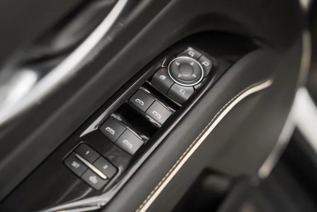 Cadillac Escalade photo 51