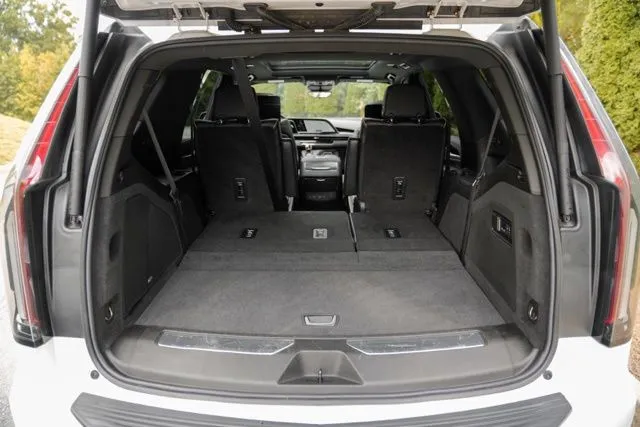 Cadillac Escalade photo 19