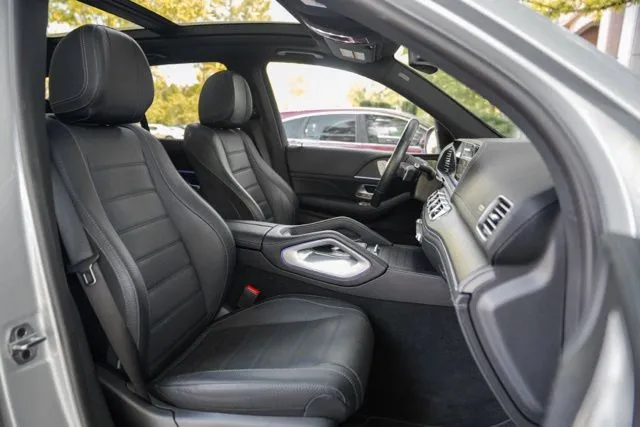 Mercedes-Benz GLE photo 38