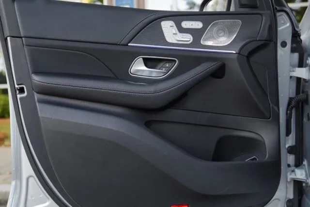 Mercedes-Benz GLE photo 42