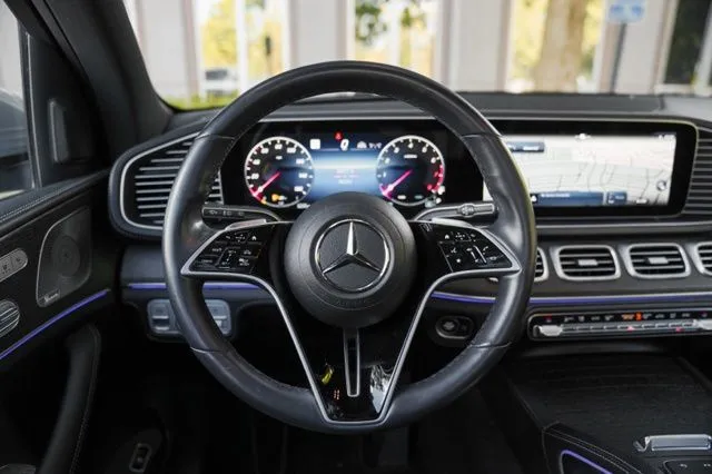 Mercedes-Benz GLE photo 29