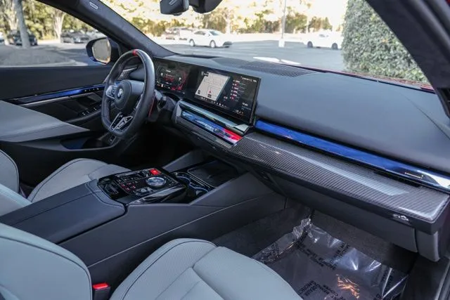 BMW M5 photo 28