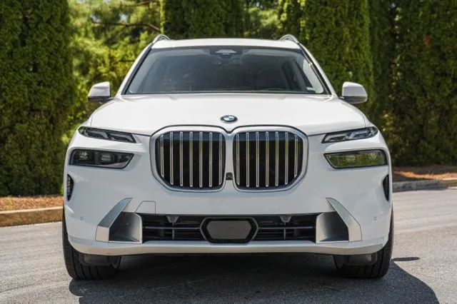 BMW X7 photo 21