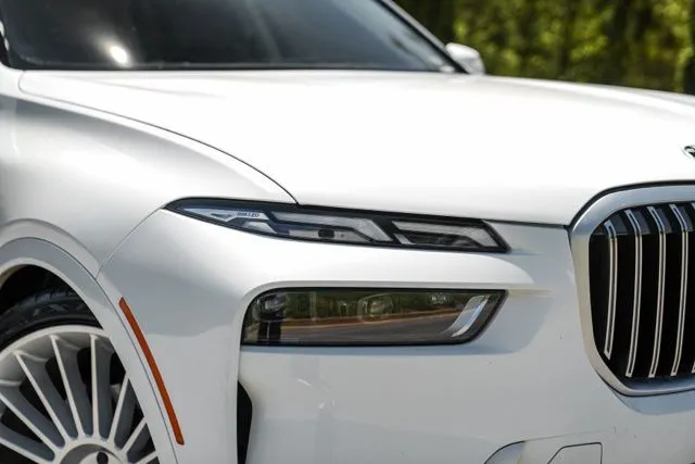 BMW X7 photo 8