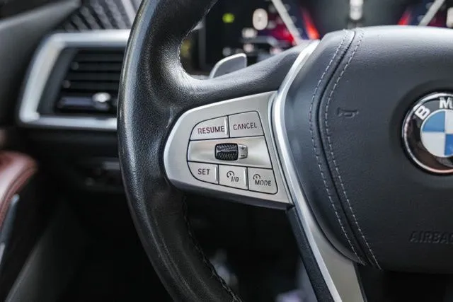 BMW X7 photo 33