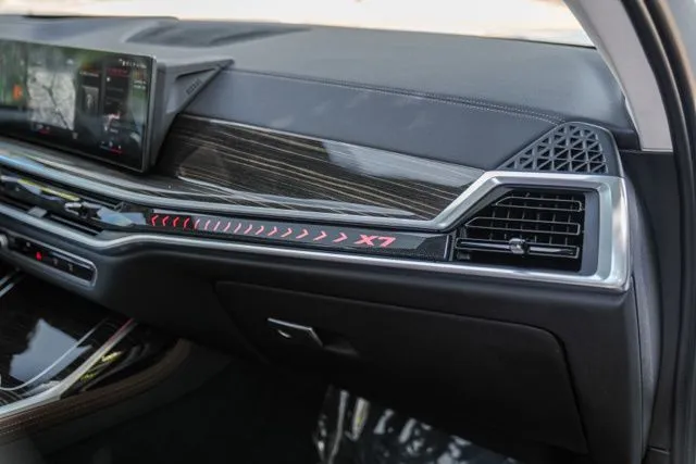 BMW X7 photo 41