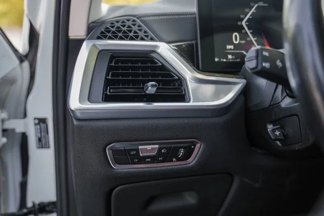 BMW X7 photo 29