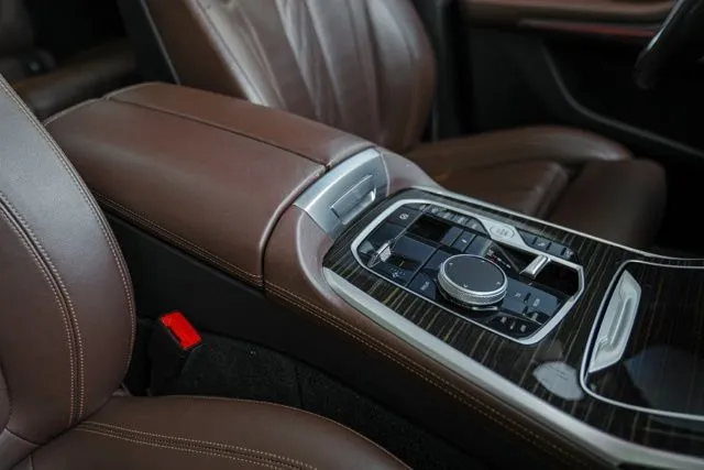 BMW X7 photo 40