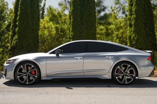 Audi RS 7 photo 5