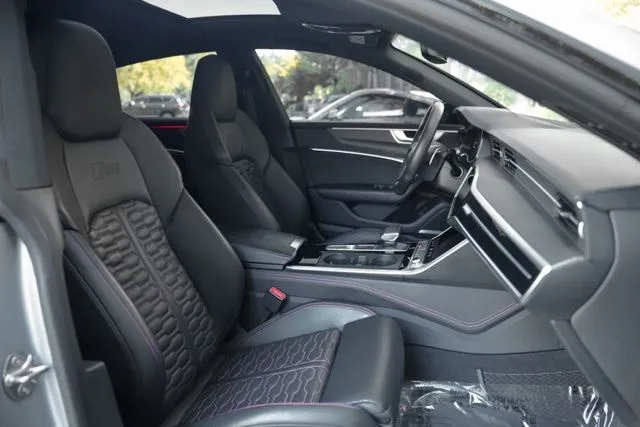 Audi RS 7 photo 38