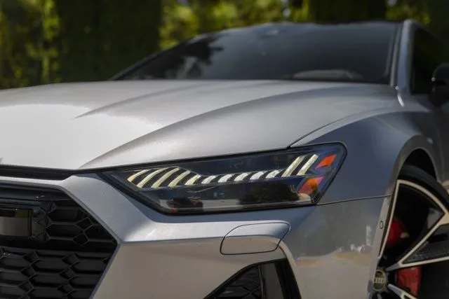 Audi RS 7 photo 4