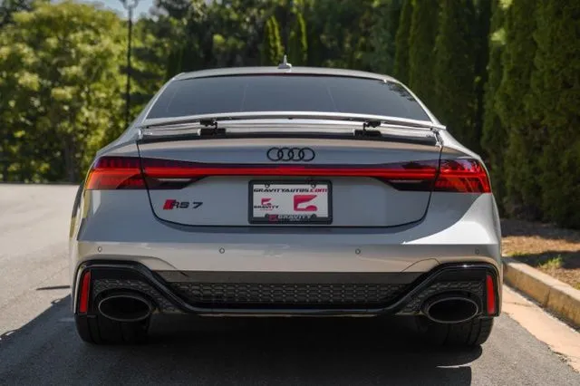 Audi RS 7 photo 18