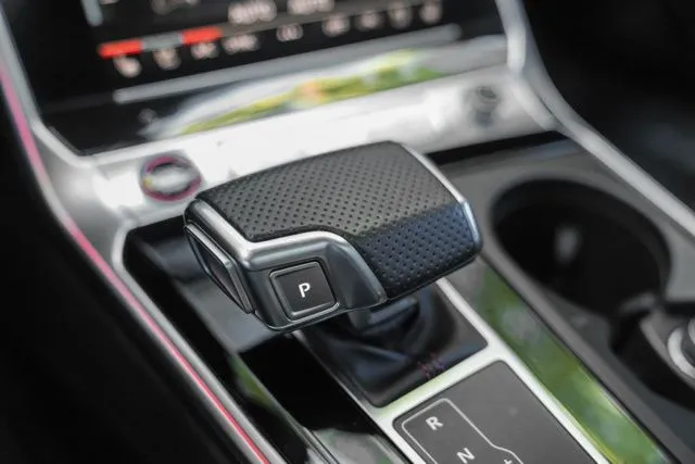 Audi RS 7 photo 35